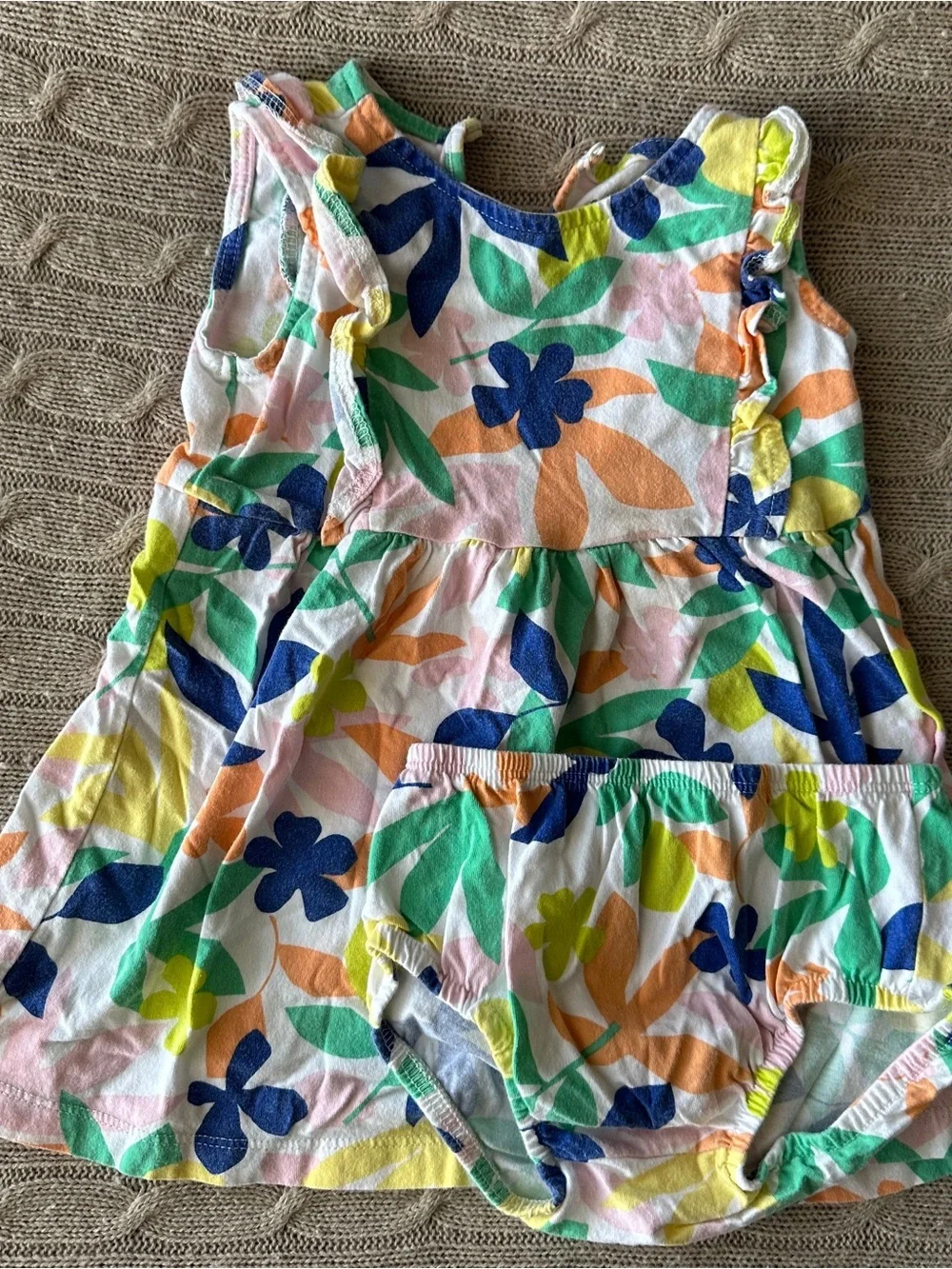 EUC Carter’s 6pc Baby Girl Dress + Bloomer Bundle, Pastel Florals, 18 Months